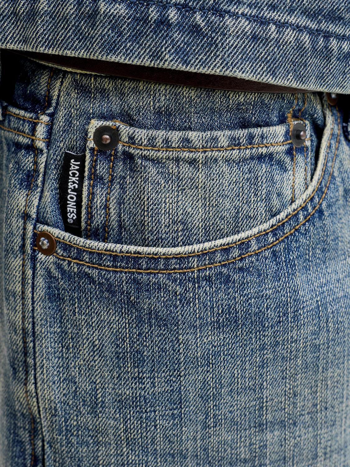 model_shot-detail